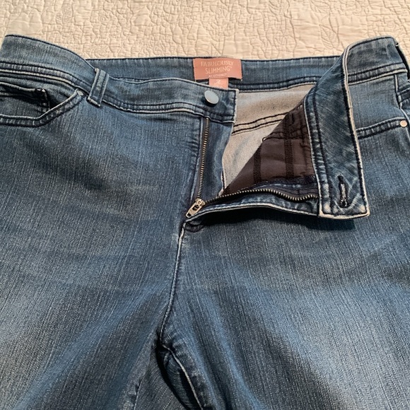 Chico’s Fabulously Slimming Jeans - 12 Short - Picture 12 of 16